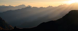 Preview wallpaper mountains, fog, sunlight, nature