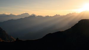 Preview wallpaper mountains, fog, sunlight, nature