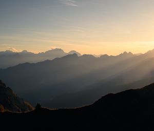 Preview wallpaper mountains, fog, sunlight, nature