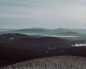 Preview wallpaper mountains, fog, trees, sky, horizon, distance