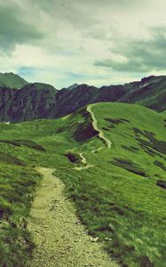 Preview wallpaper mountains, grass, sky, top