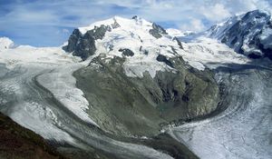 Preview wallpaper mountains, hollow, lowland, snow, funnel