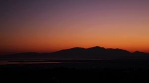 Preview wallpaper mountains, horizon, sunset, sky