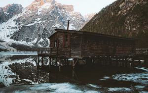 Preview wallpaper mountains, house, coast, lake, ice, landscape