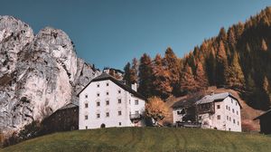 Preview wallpaper mountains, houses, autumn, trees