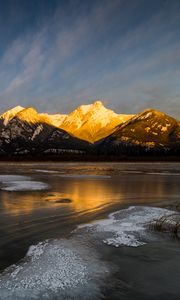 Preview wallpaper mountains, ice, reflection