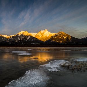 Preview wallpaper mountains, ice, reflection