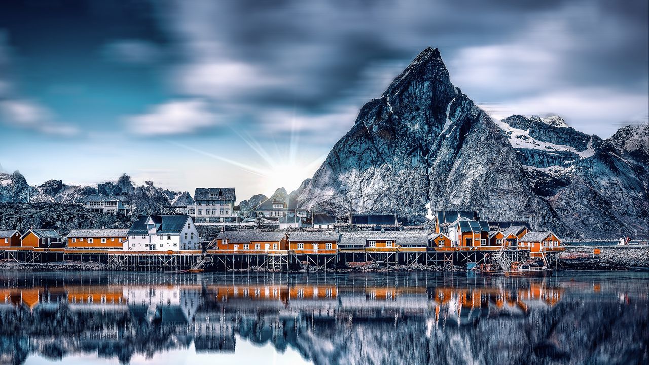 Wallpaper mountains, lake, buildings, reflection