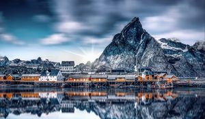 Preview wallpaper mountains, lake, buildings, reflection