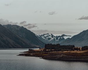 Preview wallpaper mountains, lake, fog