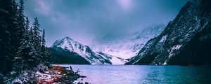 Preview wallpaper mountains, lake, fog, snow, stones, chephren lake, canada