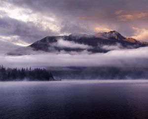 Preview wallpaper mountains, lake, fog, clouds, peaks, queenstown, new zealand