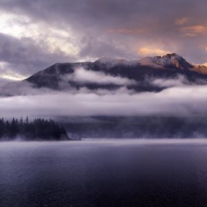 Preview wallpaper mountains, lake, fog, clouds, peaks, queenstown, new zealand