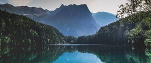 Preview wallpaper mountains, lake, reflection