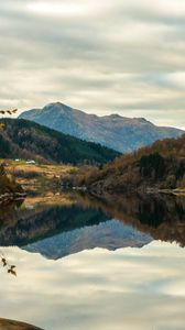 Preview wallpaper mountains, lake, reflection, forest, trees, landscape