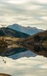Preview wallpaper mountains, lake, reflection, forest, trees, landscape