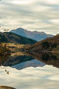 Preview wallpaper mountains, lake, reflection, forest, trees, landscape