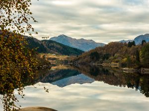 Preview wallpaper mountains, lake, reflection, forest, trees, landscape