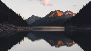 Preview wallpaper mountains, lake, reflection, trees, landscape