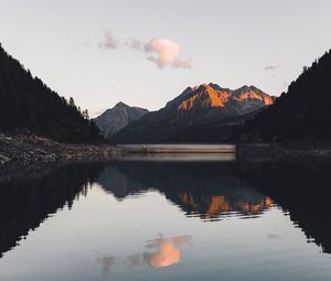 Preview wallpaper mountains, lake, reflection, trees, landscape