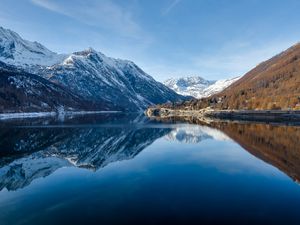 Preview wallpaper mountains, lake, reflection, landscape, spring