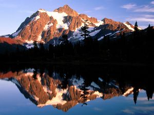 Preview wallpaper mountains, lake, shade, evening