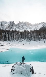 Preview wallpaper mountains, lake, snow, loneliness, solitude, man, winter