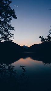 Preview wallpaper mountains, lake, twilight, reflection, horizon, branches