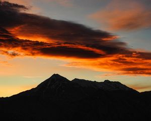 Preview wallpaper mountains, landscape, sky, evening, dark