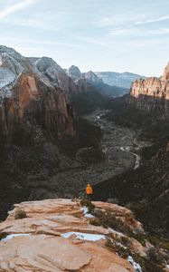 Preview wallpaper mountains, loneliness, peak, lonely, solitude, zion