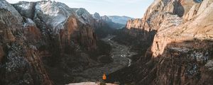 Preview wallpaper mountains, loneliness, peak, lonely, solitude, zion