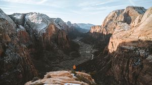 Preview wallpaper mountains, loneliness, peak, lonely, solitude, zion