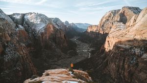 Preview wallpaper mountains, loneliness, peak, lonely, solitude, zion