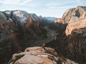 Preview wallpaper mountains, loneliness, peak, lonely, solitude, zion