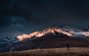 Preview wallpaper mountains, man, alone, nature, travel