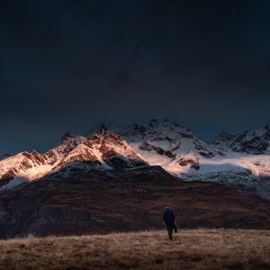 Preview wallpaper mountains, man, alone, nature, travel