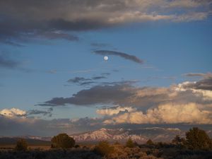 Preview wallpaper mountains, moon, sky, clouds, distance