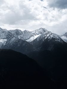 Preview wallpaper mountains, mountain range, peaks, clouds, nature