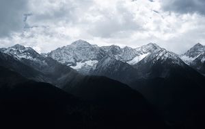 Preview wallpaper mountains, mountain range, peaks, clouds, nature
