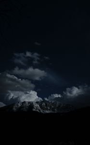 Preview wallpaper mountains, night, clouds, peaks