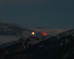 Preview wallpaper mountains, night, moon, full moon, peak