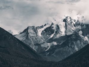 Preview wallpaper mountains, peak, aerial view, forest, fog, clouds