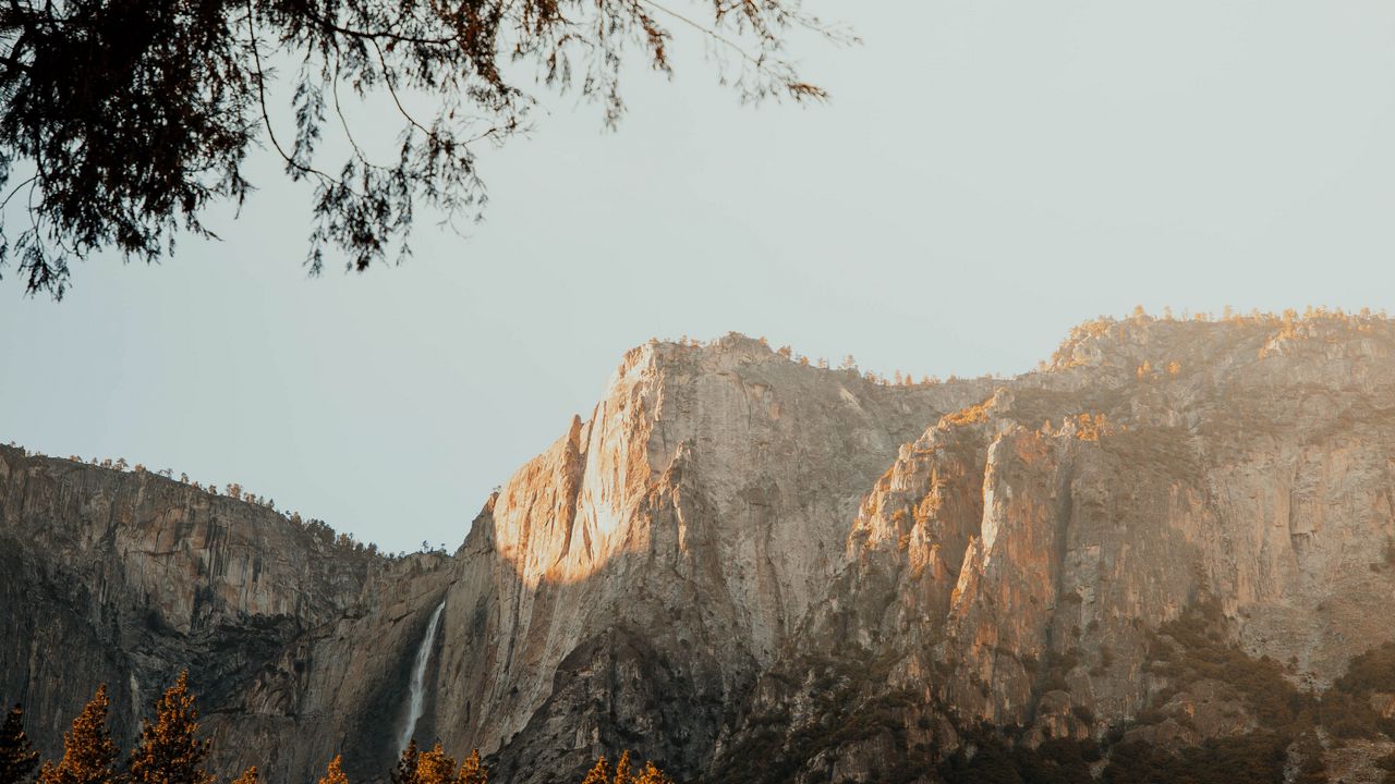 Wallpaper mountains, peak, branches, trees