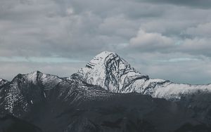 Preview wallpaper mountains, peak, clouds, shadow, landscape
