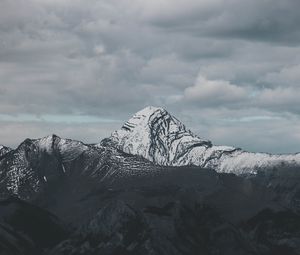 Preview wallpaper mountains, peak, clouds, shadow, landscape