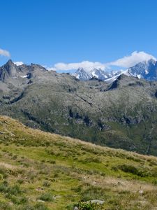 Preview wallpaper mountains, peak, grass, view, landscape