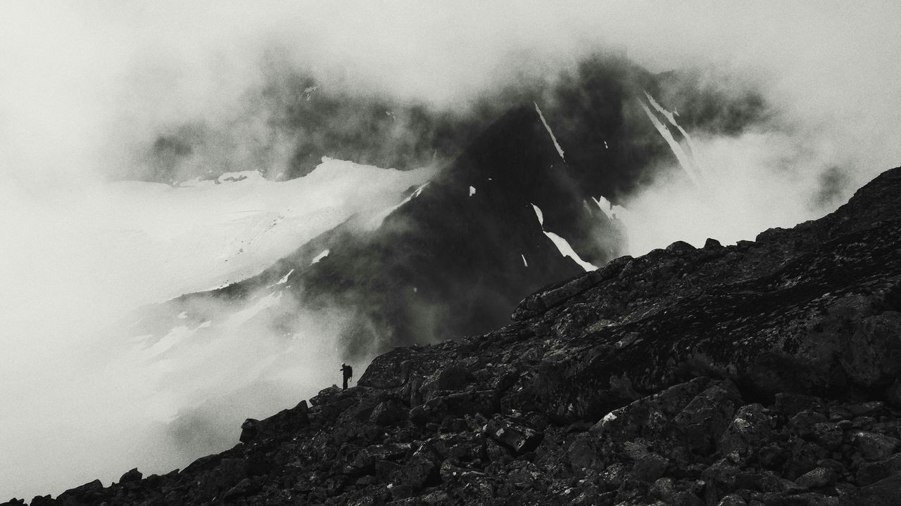 Wallpaper mountains, peak, silhouette, bw, loneliness