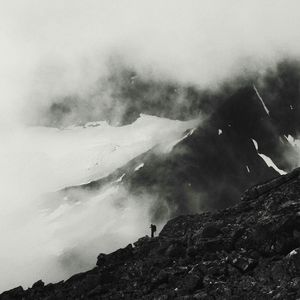 Preview wallpaper mountains, peak, silhouette, bw, loneliness