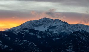 Preview wallpaper mountains, peak, snow, clouds, nature