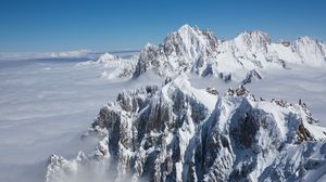 Preview wallpaper mountains, peak, snow, snowy, clouds